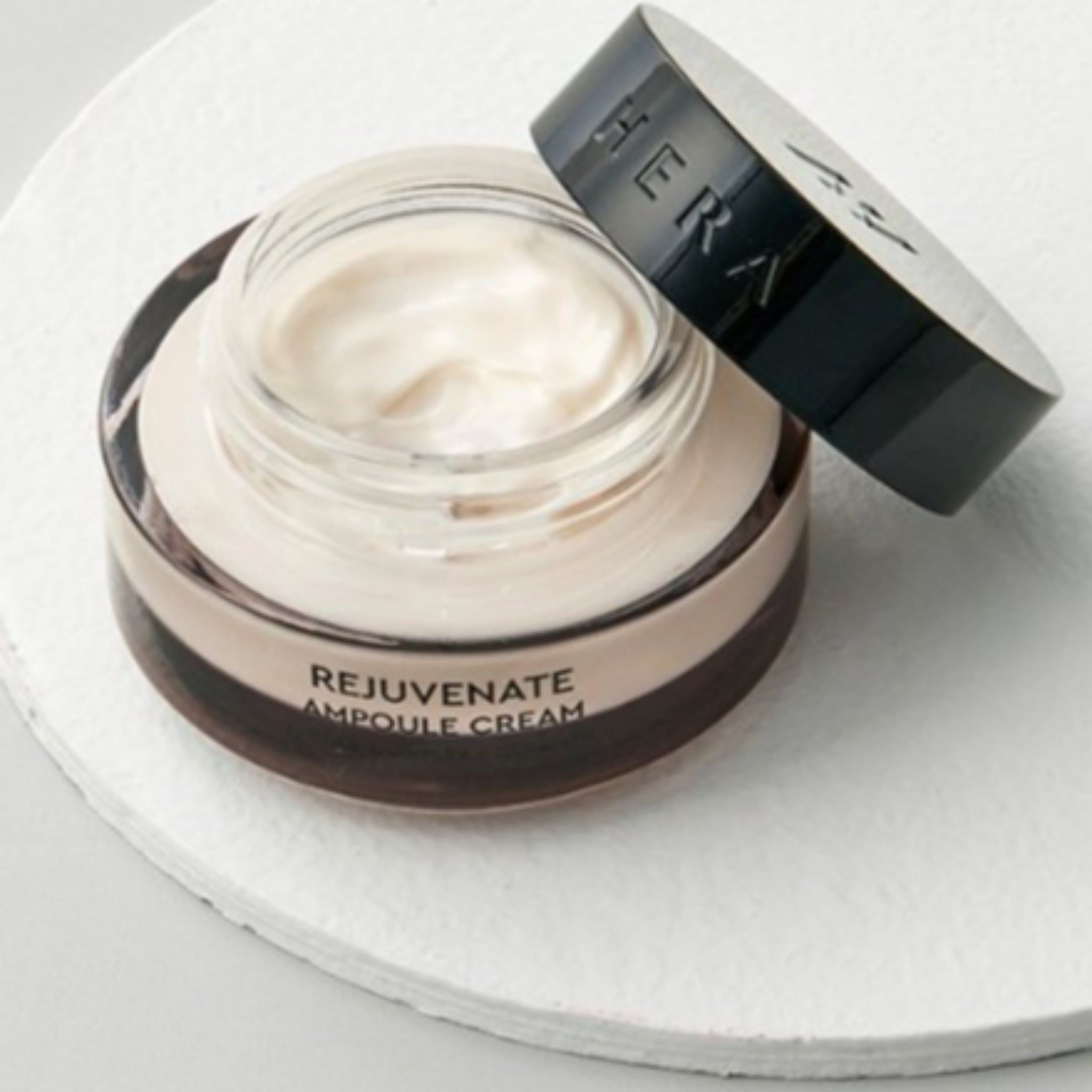HERA Rejuvenate Ampoule Cream 50ml